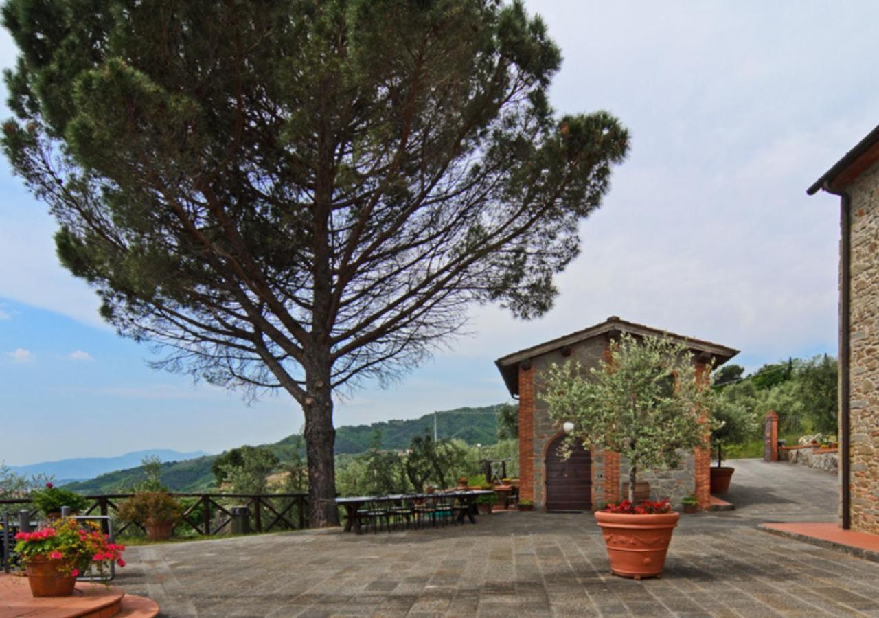 I Sette Borghi Guest House Massa e Cozzile Luaran gambar