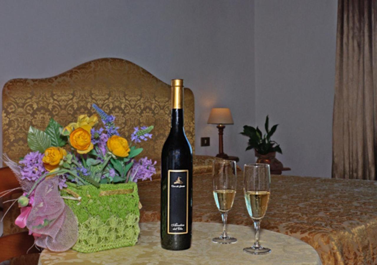 I Sette Borghi Guest House Massa e Cozzile Luaran gambar
